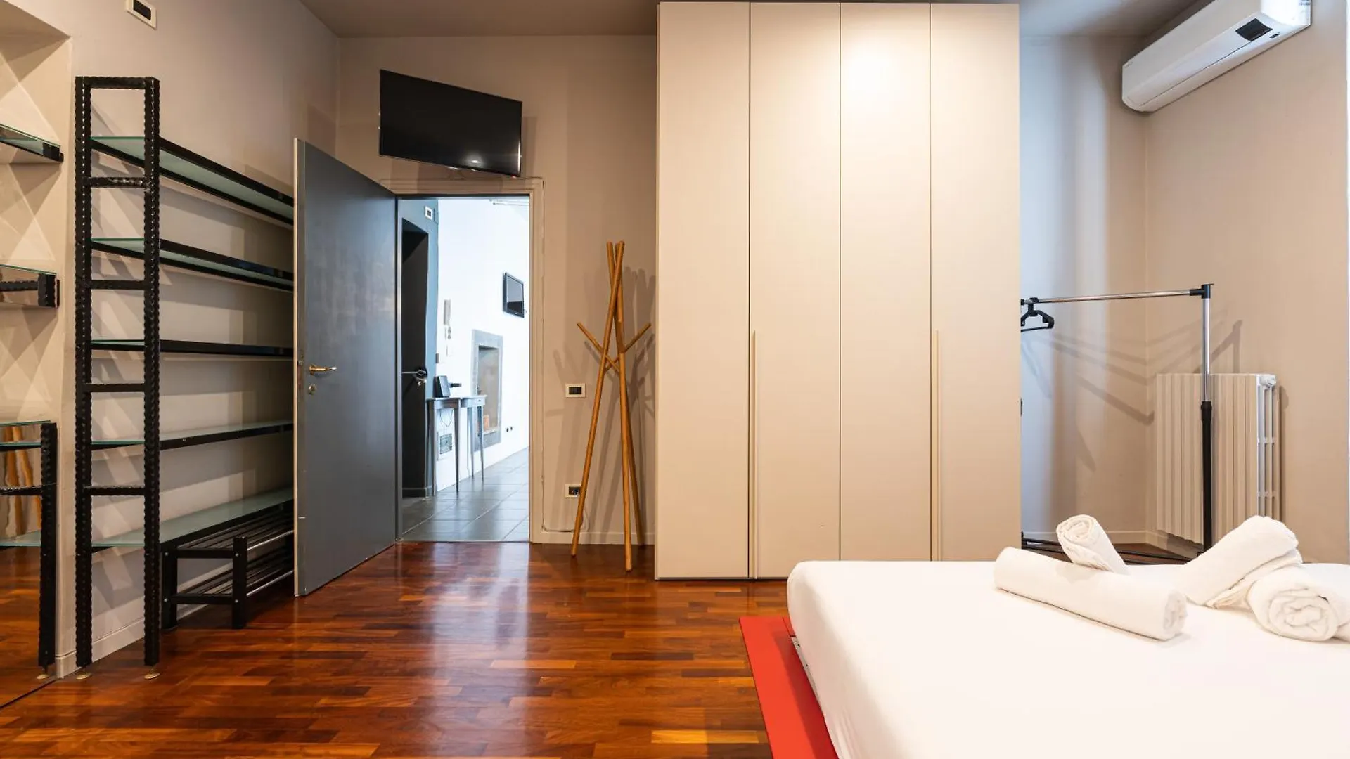 Spacious Onebedroom Navigli - Mirable Pm Milan