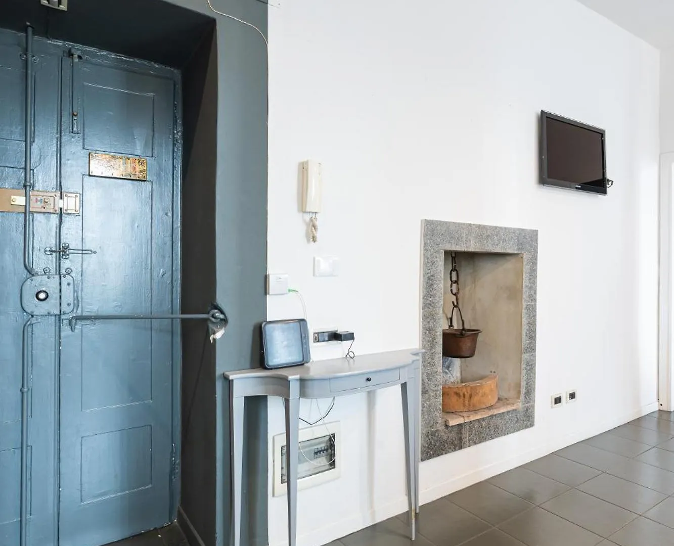 Spacious Onebedroom Navigli - Mirable Pm Milan 0*,  Italie