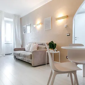 Appartamento Joivy Vibrant Flat For 4 Near Parks, In Navigli, Milano