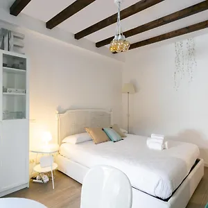 Appartamento Sant'agostino, Milano