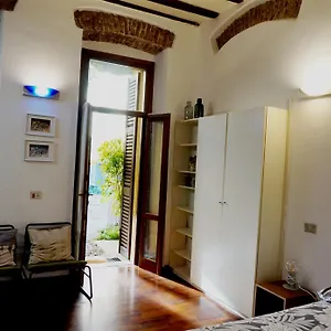 Appartement Vicolo Lavandai, Milan